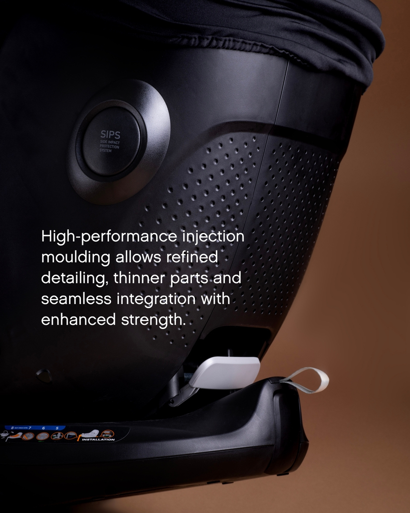 mountain-buggy-saferotate-carseat-detail-injection-moulding.webp