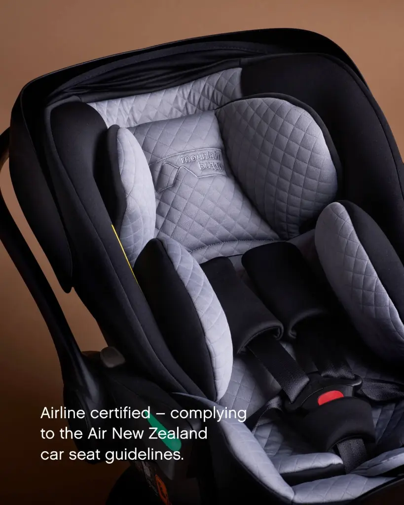 mountain-buggy-protect-carseat-detail-airline.webp
