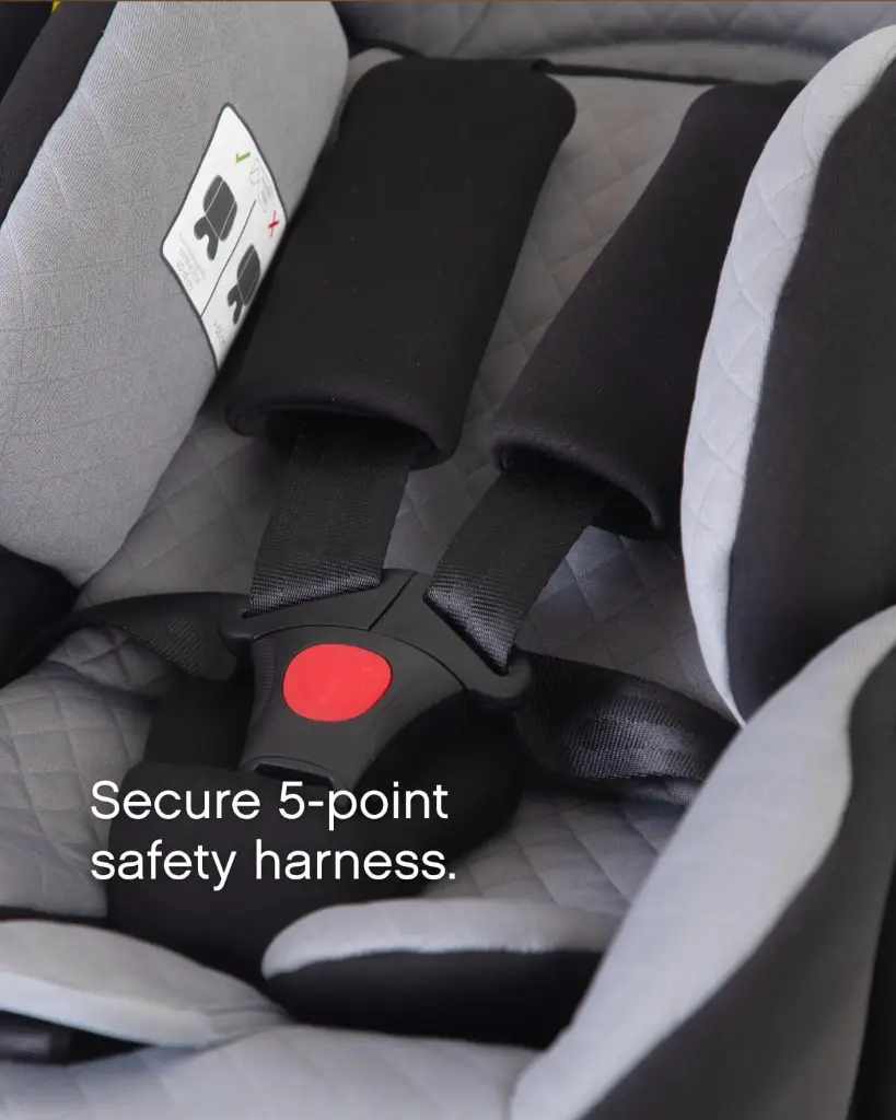 mountain-buggy-protect-car-seat-detail-safety-harness.webp
