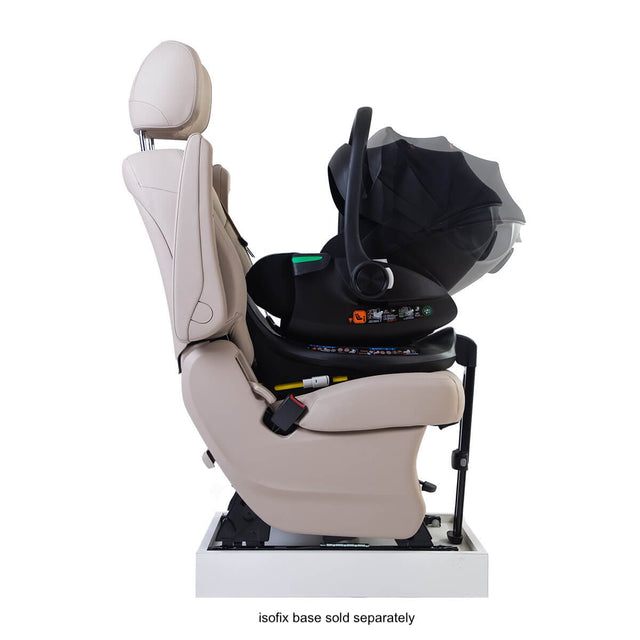 protect™ i-Size infant car seat
