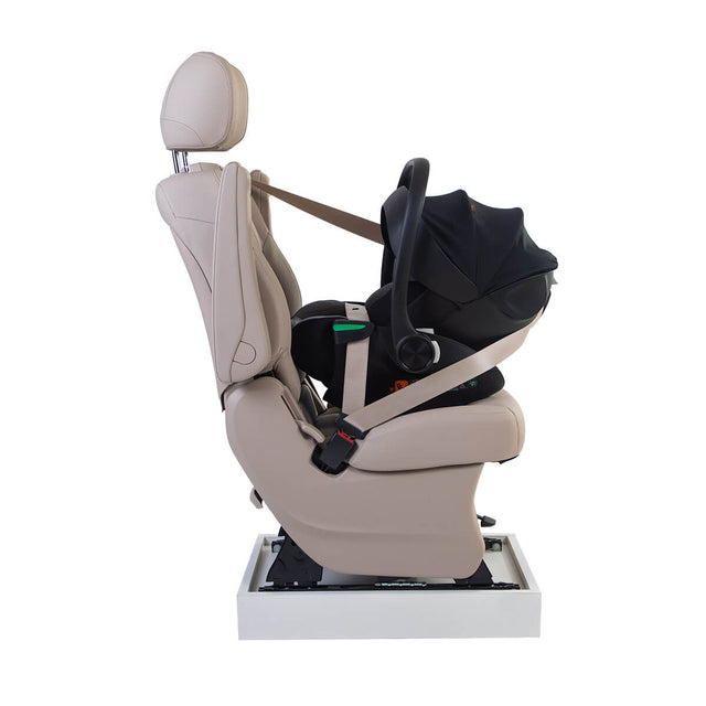 protect™ i-Size infant car seat