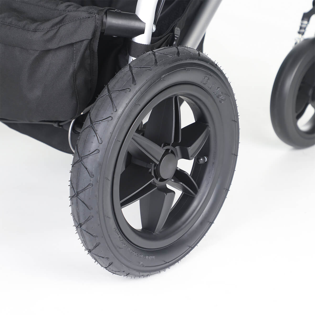 cosmopolitan 2022+_FEATURE_air filled tyres_1200x1200px.webp